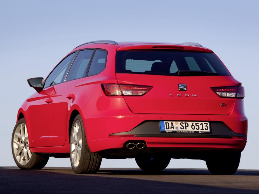  Seat Leon ST FR 2013 года  (фото 8 из 18)